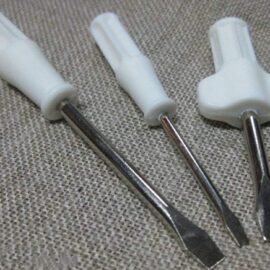 BlueArrowExpress Screwdrivers Set for Sewing Machine/Sergers – Will Open, Tighten or Adjust What You Need